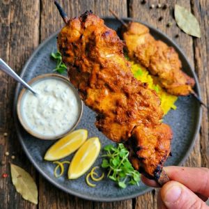 Brochettes de poulet tandoori